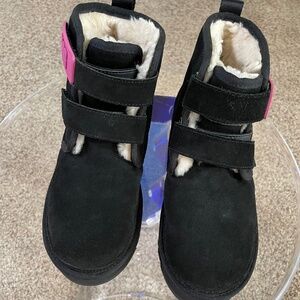 Kids UGG Neumel Black Booties US Size 3